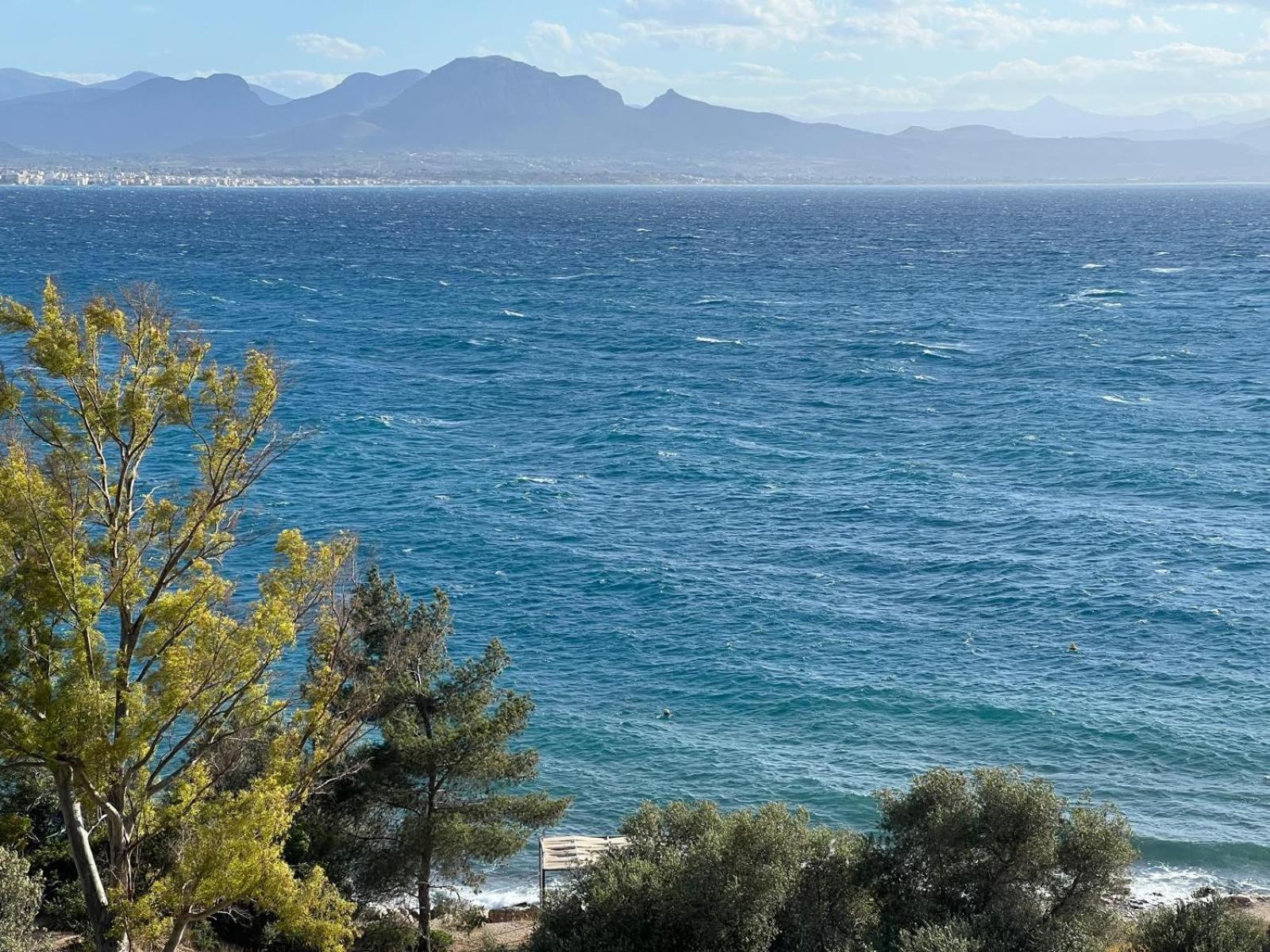 Atlas Apartment With Private Beach And Seaview Blue Loutraki  Luaran gambar